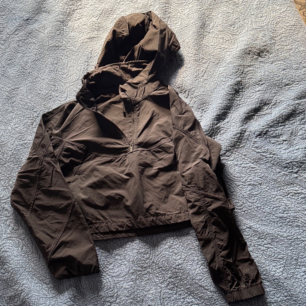 Lululemon quarter zip cropped jacket